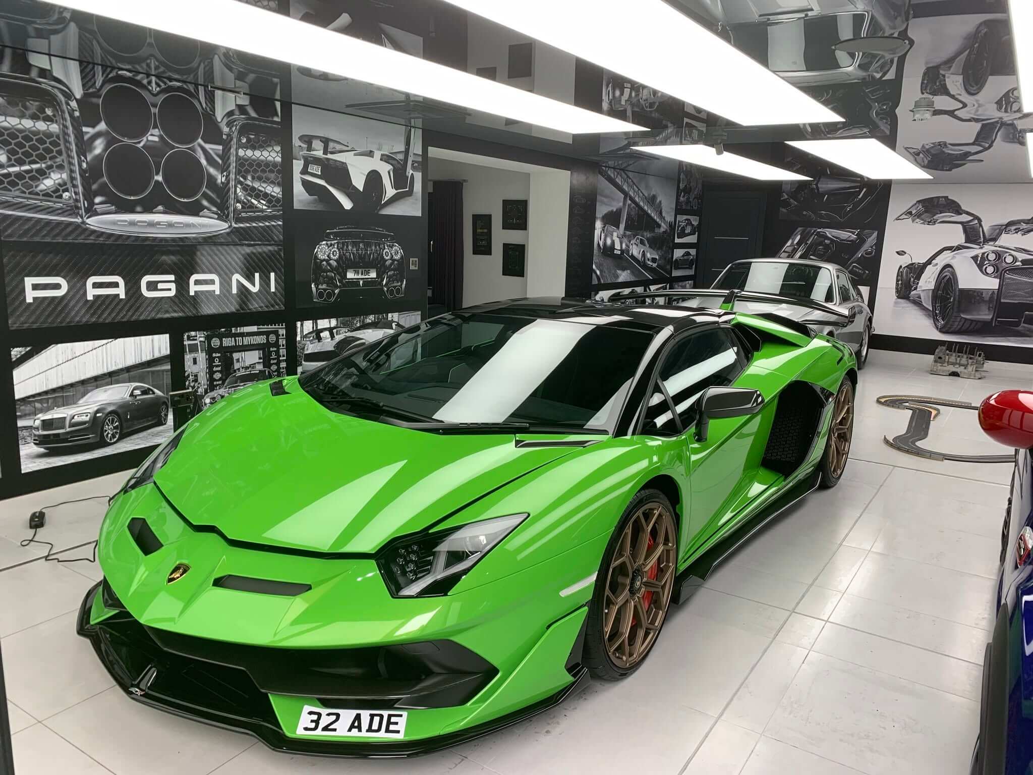Supercar w studio Black Star Wrapping na warszawskim Targówku